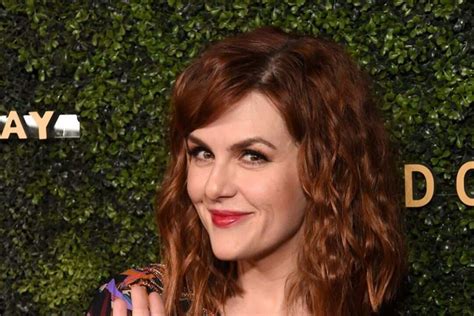 sara rue weight loss|Sara Rue Bio, Age, Husband, Children, Weight Loss, Height ...